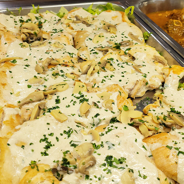 Filet de pollo en salsa de champiñones